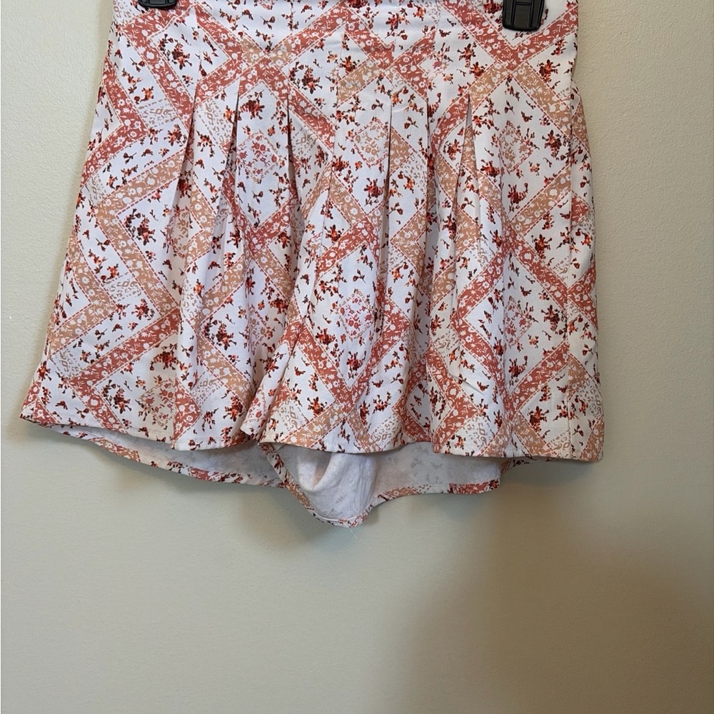 High-Waist Floral Print Skort in White and Rust